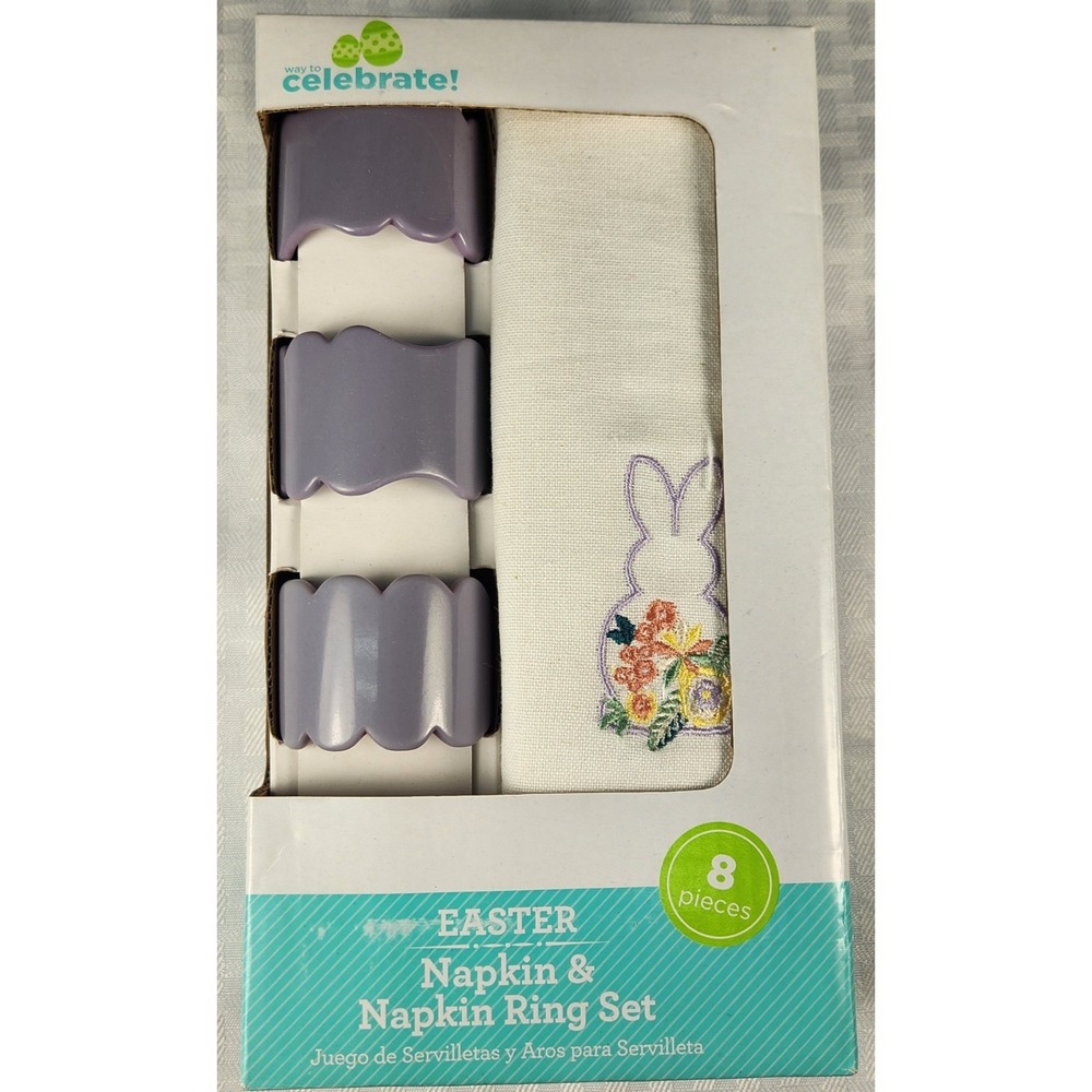 NEW Easter Bunny Napkin And Napkin Ring Set  8 Pieces Holiday Dinnerware